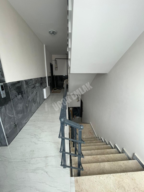 AFYON ÜÇOK EMLAKTAN MAREŞAL F ÇAKMAK MAH SATILIK 3+1 SIFIR ARAKAT DAİRE