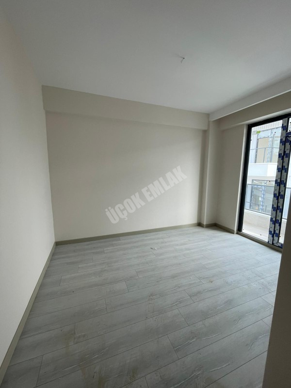 AFYON ÜÇOK EMLAKTAN MAREŞAL F ÇAKMAK MAH SATILIK 3+1 SIFIR ARAKAT DAİRE