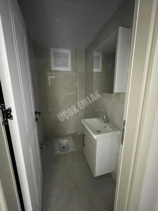 AFYON ÜÇOK EMLAKTAN MAREŞAL F ÇAKMAK MAH SATILIK 3+1 SIFIR ARAKAT DAİRE