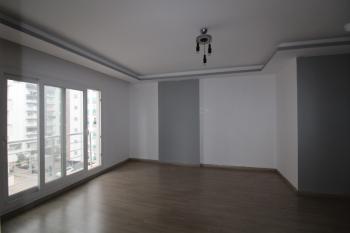 ASLAN'DAN KÜLTÜR MERKEZİ CİV. DOĞALGAZLI BAĞIMSIZ MUTFAK 2+1