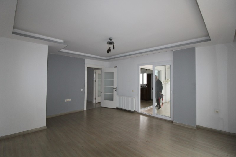 ASLAN'DAN KÜLTÜR MERKEZİ CİV. DOĞALGAZLI BAĞIMSIZ MUTFAK 2+1