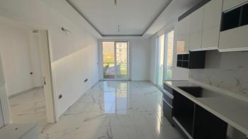 NİRVANA SİTESİN'DE 1+1 EŞYASIZ KİRALIK DAİRE MAHMUTLAR ALANYA ANTALYA