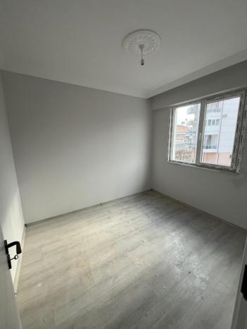 ÜNİVERSİTE KARŞISI TABDUK EMRE MAHALLESİNDE SIFIR APART
