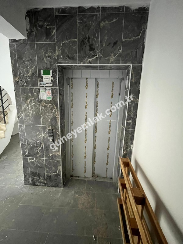 ÜNİVERSİTE KARŞISI TABDUK EMRE MAHALLESİNDE SIFIR APART
