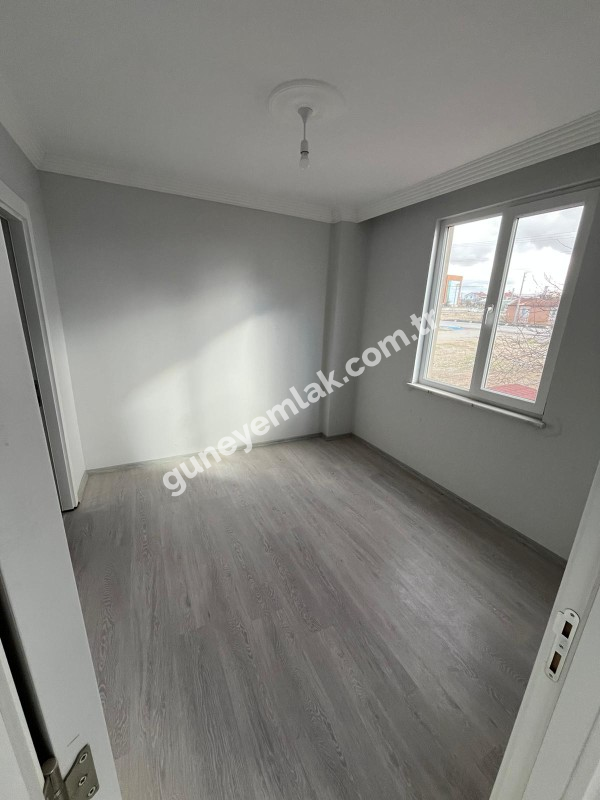 ŞEYH EDEBALİ MAHALLESİNDE SIFIR AİLE APARTI