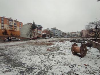 GÜVENAY - ÇORUM KALE MAH. AŞIKLAR TEPESİ CİVARI  382 M2 SATILIK KONUT ARSASI