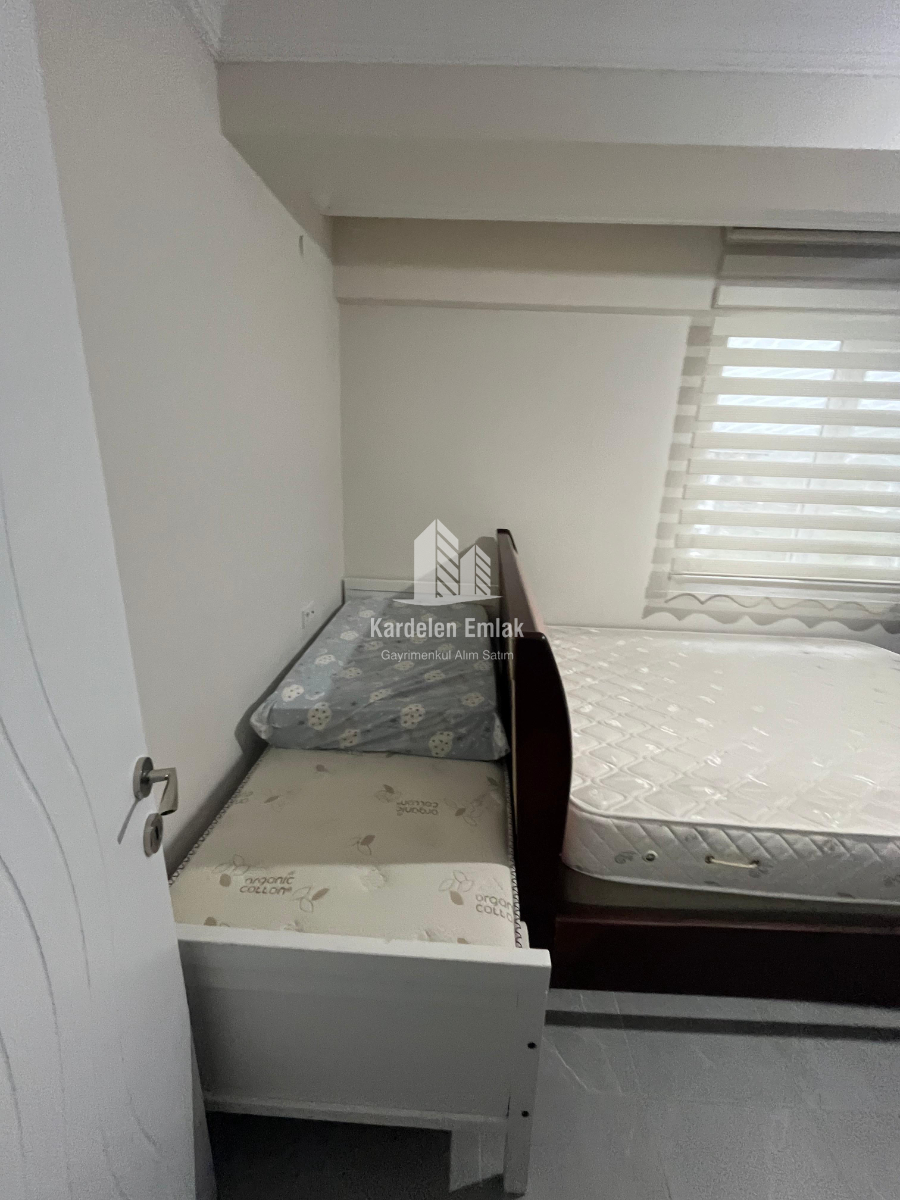 ÜNİVERSİTE BÖLGESİNDE SATILIK 1+1 DAİRE