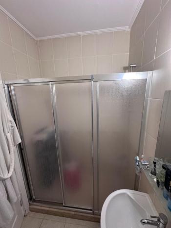 Girne'de Havuzlu sitede  Ful Eşyalı 3+1 Kiralık Daire