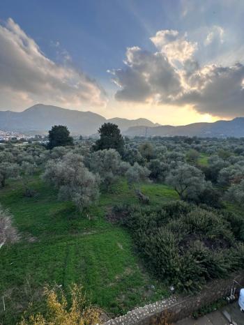 Girne'de Havuzlu sitede  Ful Eşyalı 3+1 Kiralık Daire