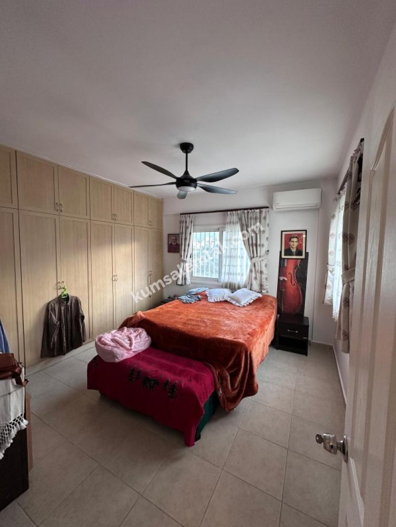 Girne'de Havuzlu sitede  Ful Eşyalı 3+1 Kiralık Daire