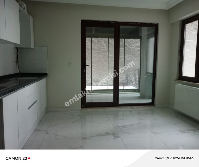 MUDANYA HALİTPAŞA TAPULU DENİZ GÖRÜR KAT MÜLKİYETLİ SIFIR 2+1 BAHÇE KATI