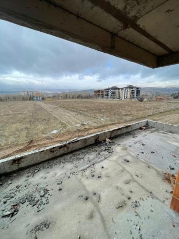 AFYON ÜÇOK EMLAKTAN ALİ İHSAN PAŞA  MAH SATILIK SIFIR LÜX 3+1 DAİRELER