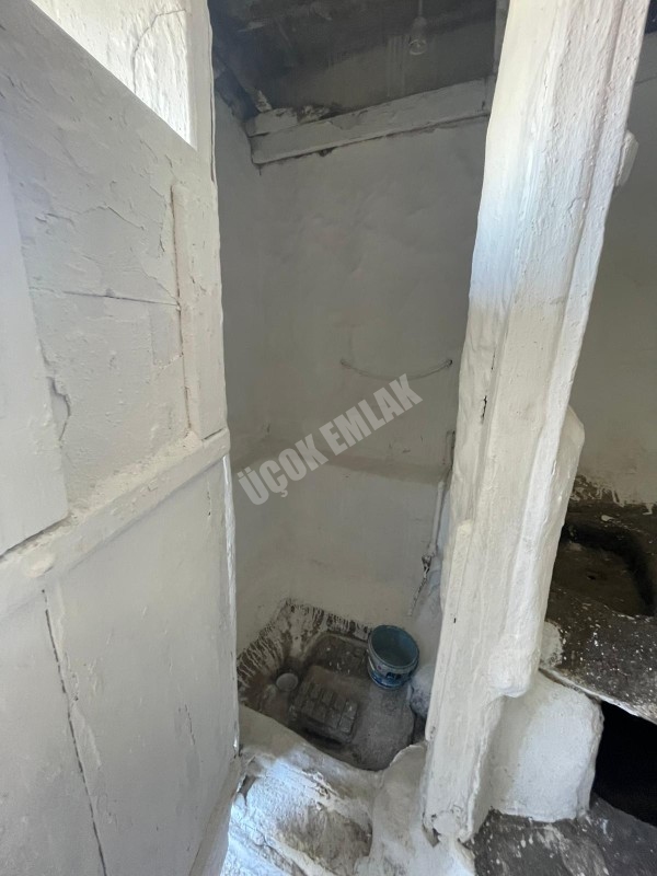 AFYON ÜÇOK EMLAKTAN SÜMER MAH 3+1 75M² MÜSTAKİL EV 