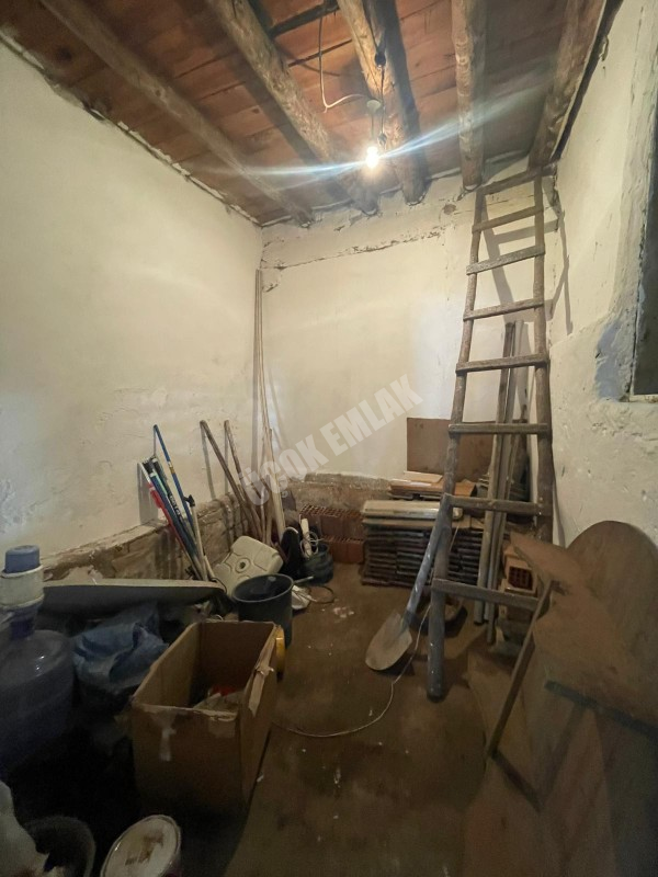 AFYON ÜÇOK EMLAKTAN SÜMER MAH 3+1 75M² MÜSTAKİL EV 