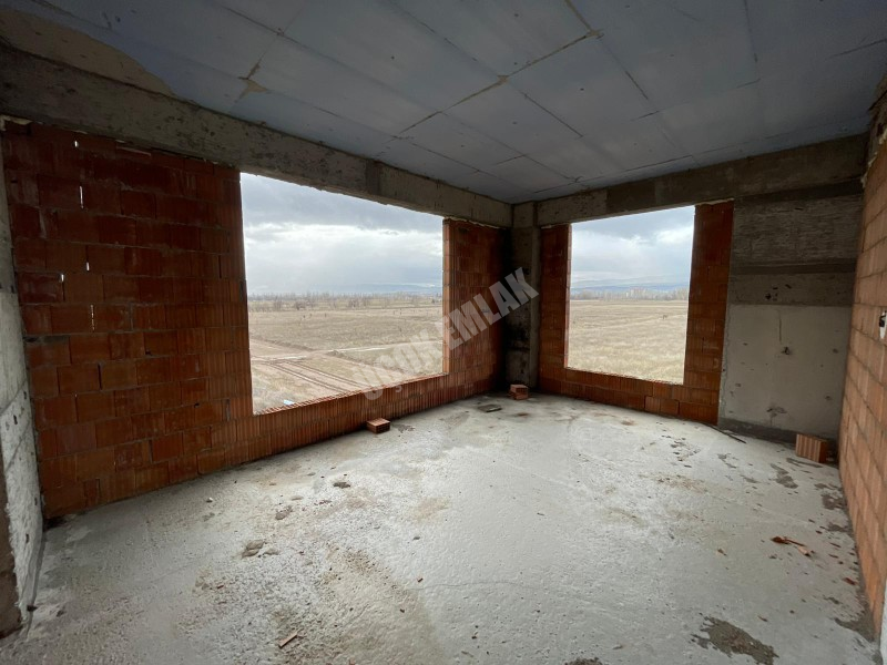 AFYON ÜÇOK EMLAKTAN ALİ İHSAN PAŞA  MAH SATILIK SIFIR LÜX 3+1 DAİRELER