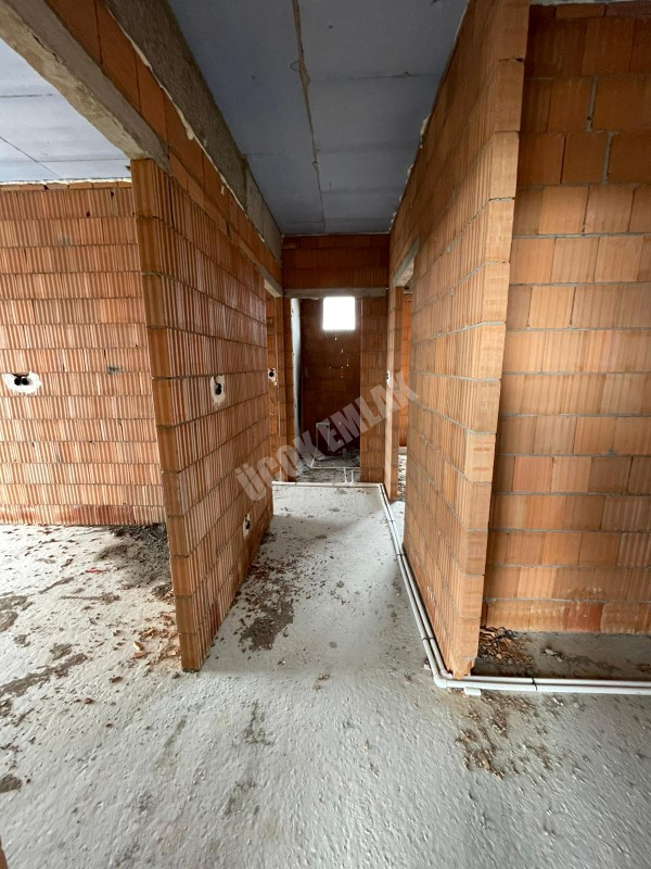 AFYON ÜÇOK EMLAKTAN ALİ İHSAN PAŞA  MAH SATILIK SIFIR LÜX 3+1 DAİRELER