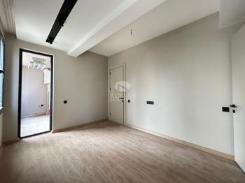 ALYANS'TAN MEZİTLİ'NİN EN NEZİH SEMTİNDE DAĞ MANZARALI 2+1