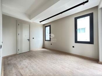 ALYANS'TAN MEZİTLİ'NİN EN NEZİH SEMTİNDE DAĞ MANZARALI 2+1