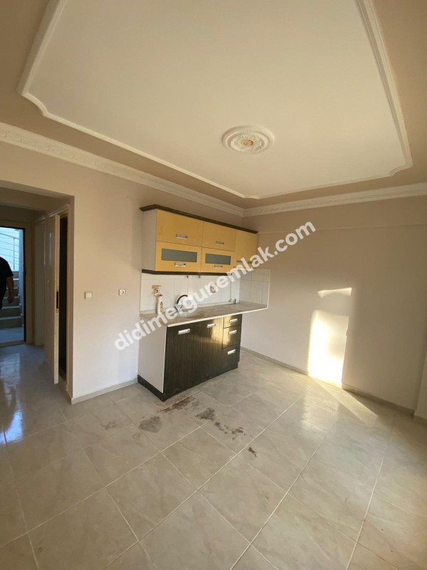    DİDİM ÇAMLIK MAHALLESİ – 3. KOY’A YÜRÜME MESAFESİNDE FIRSAT DAİRE!