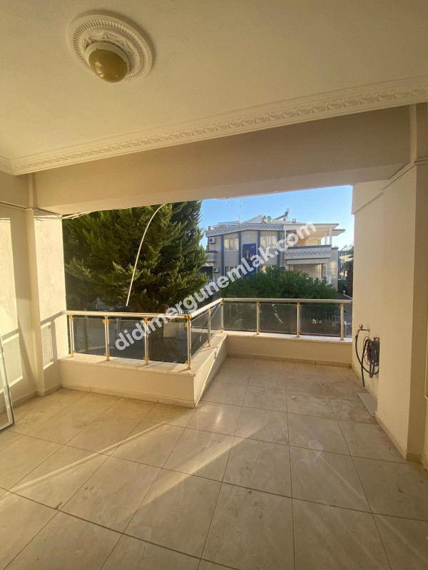     DİDİM ÇAMLIK MAHALLESİ – 3. KOY’A YÜRÜME MESAFESİNDE FIRSAT DAİRE!