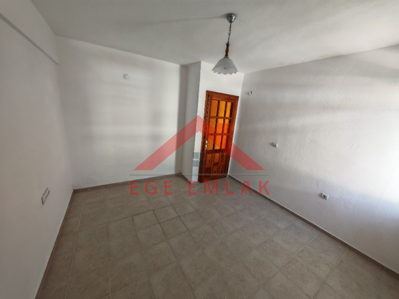 Mete Dinlence Sitesi’nde Köşe Konumlu Yazlık | Didim’de Satılık Yazlık (3+1, Terasta Deniz Manzarası)