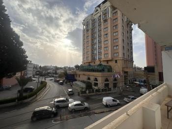 LEFKOŞA'DA  TİCARİ İZİNLİ SATILIK DAİRE 