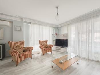 Marmaris İçmeler’de Havuzlu Butik Binada Eşyalı 2+1 Dubleks