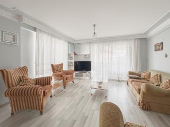 Marmaris İçmeler’de Havuzlu Butik Binada Eşyalı 2+1 Dubleks