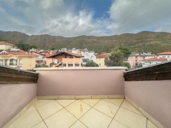 Marmaris İçmeler’de Havuzlu Butik Binada Eşyalı 2+1 Dubleks