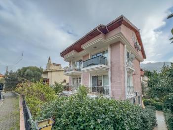 Marmaris İçmeler’de Havuzlu Butik Binada Eşyalı 2+1 Dubleks