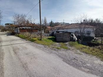 GÜVENAY - ÇORUM BAHÇELİEVLERDE SATILIK 3 KAT KONUT İMARLI ARSA
