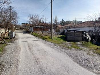 GÜVENAY - ÇORUM BAHÇELİEVLERDE SATILIK 3 KAT KONUT İMARLI ARSA