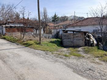 GÜVENAY - ÇORUM BAHÇELİEVLERDE SATILIK 3 KAT KONUT İMARLI ARSA