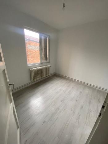 GÜVENAY - ÇEPNİ MAH. İNÖNÜ CADDESİ ÜZERİ KOMPLE SATILIK BİNA 