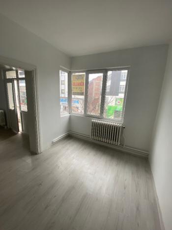 GÜVENAY - ÇEPNİ MAH. İNÖNÜ CADDESİ ÜZERİ KOMPLE SATILIK BİNA 