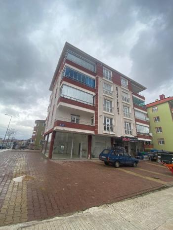 GÜVENAY - ÇORUM GÜLABİBEY MAH.HUZUR EVİ ALTINDA SATILIK 3+1 DAİRE 