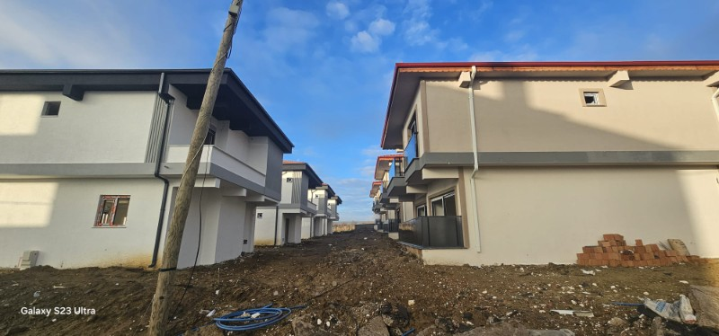 KOMPLE VİLLA SİTESİ SATILIK TAPU SAHİBİ PERTA EMLAK ÜMİT TAHMAZ