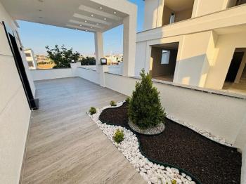 HİSAR MAHALLESİ’NDE DENİZ MANZARALI  DENİZ MANZARALI ULTRA LÜKS VİLLA!!!