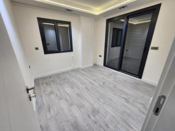  HİSAR MAHALLESİ’NDE SİTE İÇERİSİNDE MÜSTAKİL BAHÇELİ - ÖZEL OTOPARKLI  - ULTRA LÜKS 3+1 VİLLA! 