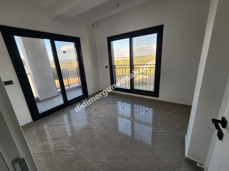 HİSAR MAHALLESİ’NDE DOĞA İÇİNDE LÜKS YAŞAM! MÜSTAKİL BAHÇELİ -BİTİŞİK NİZAM 3+1 VİLLA