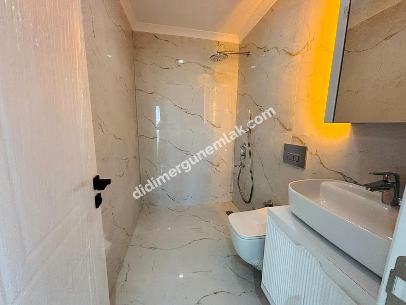 HİSAR MAHALLESİ’NDE DENİZ MANZARALI  DENİZ MANZARALI ULTRA LÜKS VİLLA!!!