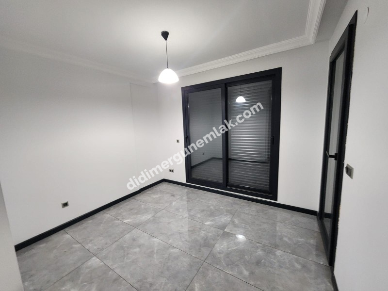 HİSAR MAHALLESİ’NDE PRESTİJLİ SİTE İÇERİSİNDE ÖZEL OTOPARKLI 3+1 LÜKS VİLLA! 
