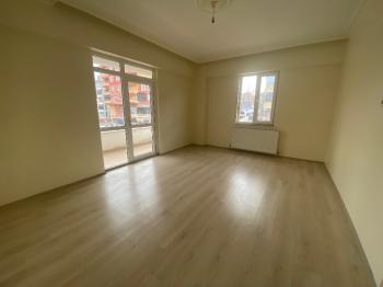 GÜVENAY - ÇORUM GÜLABİBEY MAH.HUZUR EVİ ALTINDA SATILIK 3+1 DAİRE 