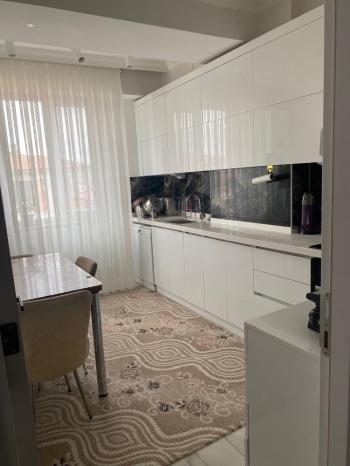 GÜVENAY - ÇORUM ULUKAVAK MAH. MEHMETCİK LİSESİ CİVARI  3+1 SATILIK DAİRE 