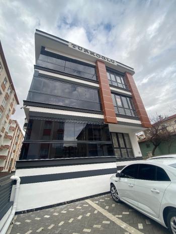 GÜVENAY - ÇORUM BAHÇELİEVLER MAH. CUMARTESİ PAZARI CİVARI 3+1 SIFIR SATILIK DAİRE 