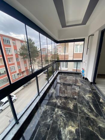 GÜVENAY - ÇORUM BAHÇELİEVLER MAH. CUMARTESİ PAZARI CİVARI 3+1 SIFIR SATILIK DAİRE 