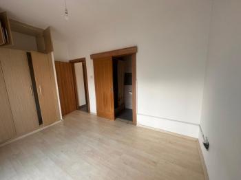 Küçük Kaymaklı'da eşyasız kiralık daire