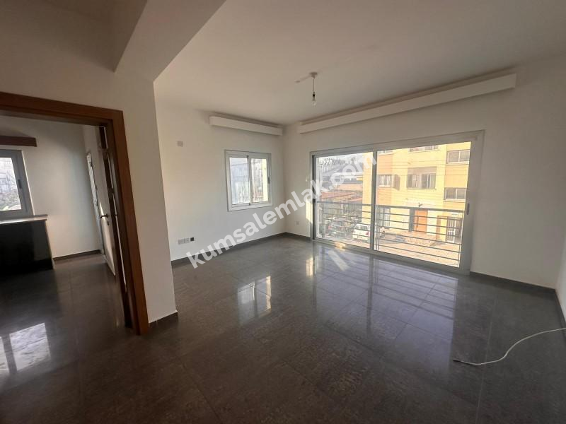 Küçük Kaymaklı'da eşyasız kiralık daire