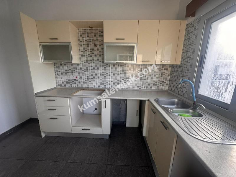 Küçük Kaymaklı'da eşyasız kiralık daire