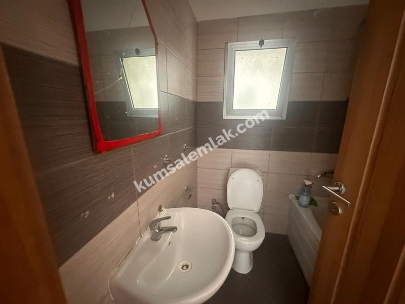 Küçük Kaymaklı'da eşyasız kiralık daire